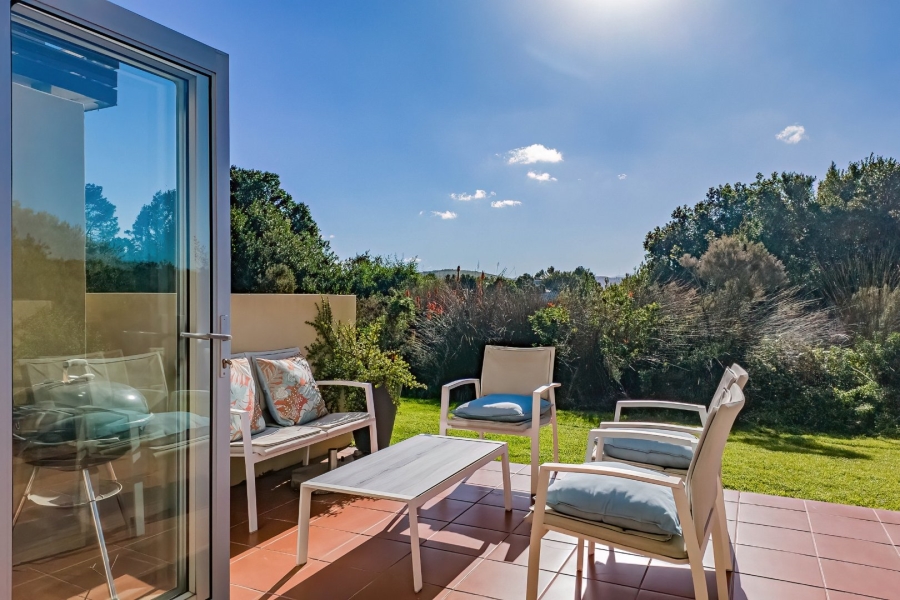 2 Bedroom Property for Sale in Goose Valley Western Cape